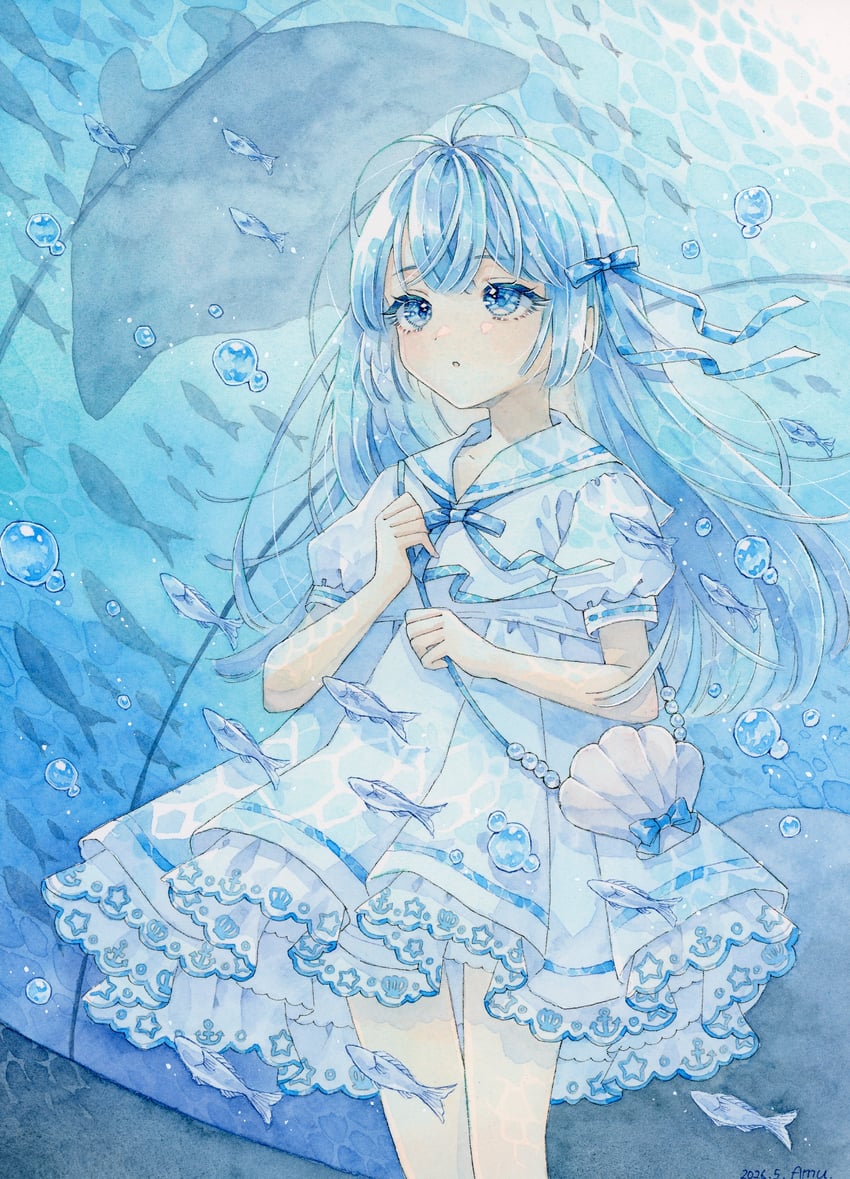 原创 1名女孩 作者名 蓝色蝴蝶结 蓝色领结 蓝眼
