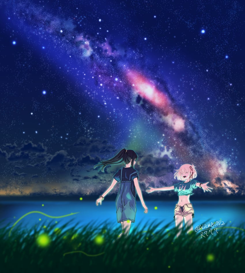 莉可丽丝、井之上泷奈、锦木千束 2名女孩 作者名 黑发 金发 蓝色衬衫