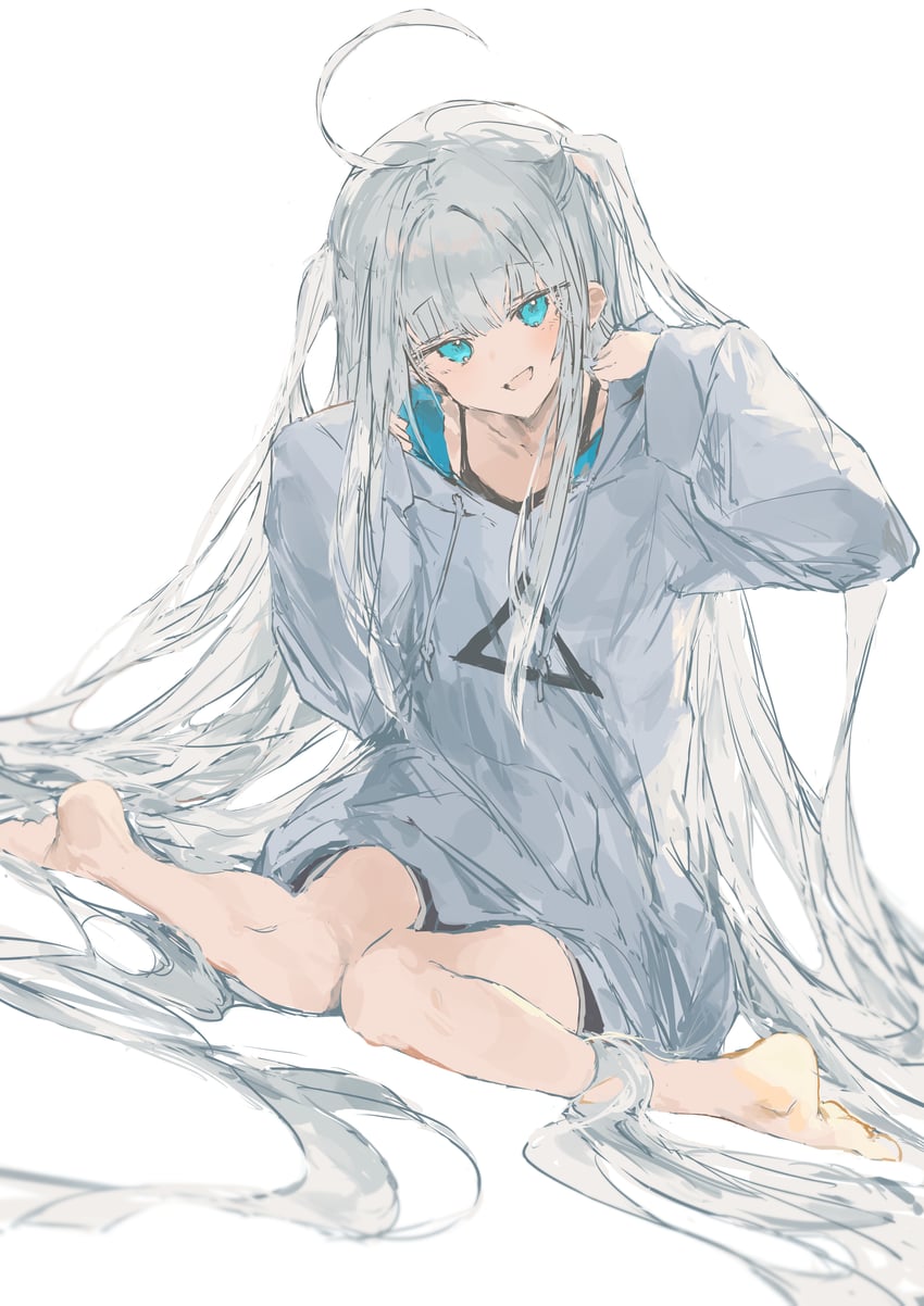 原创 1名女孩 呆毛 水色瞳 赤脚 黑色文胸
