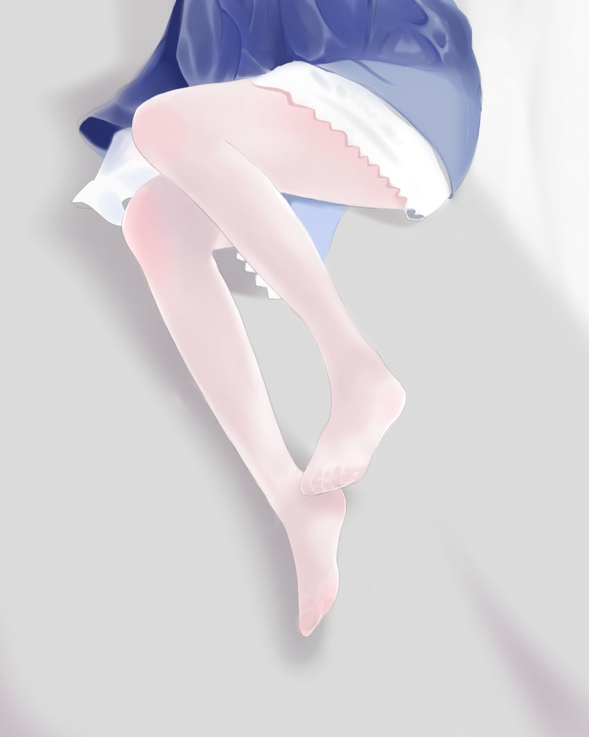 原创 1名女孩 蓝色连衣裙 连衣裙 脚 腿