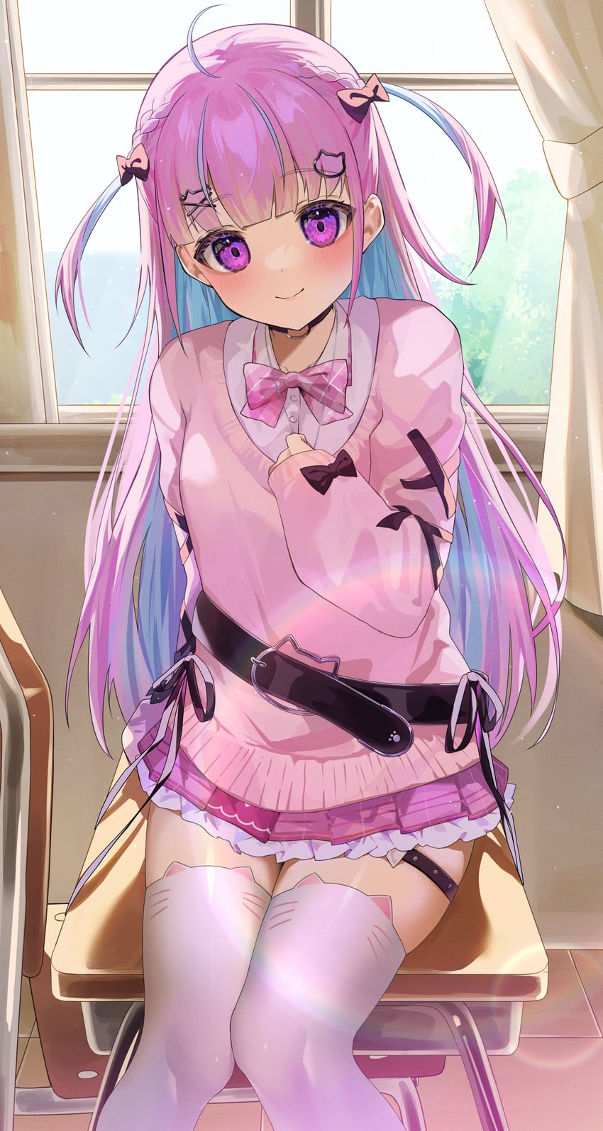 Hololive、凑阿库娅、凑阿库娅 (校服) 1名女孩 呆毛 兽耳袜 腰带 黑色皮带