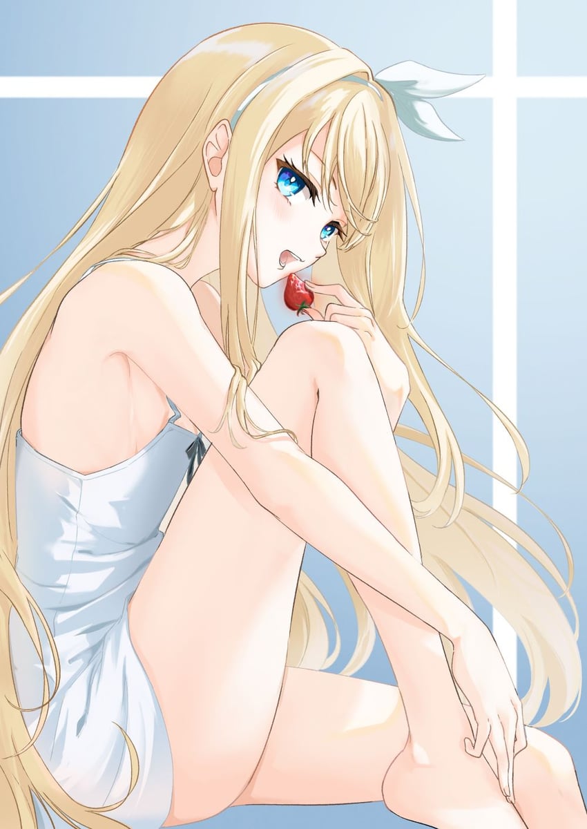 原创 1名女孩 裸腿 赤脚 金发 蓝眼