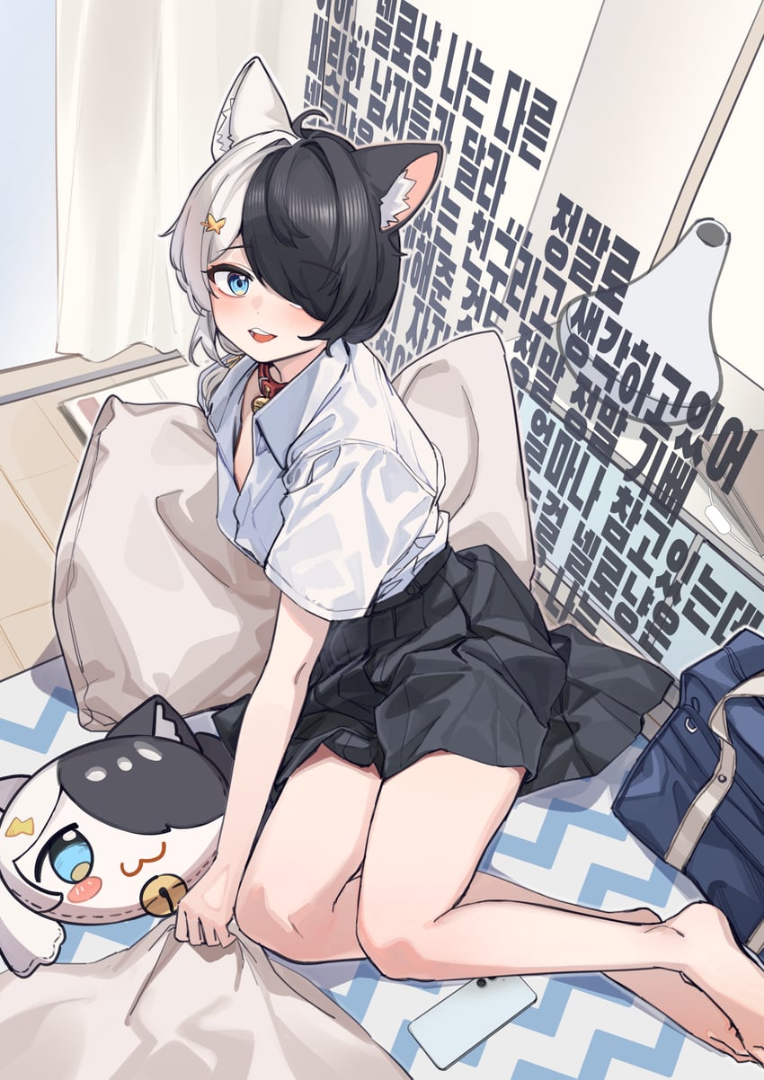原创 1名女孩 兽耳 黑发 黑色裙子 蓝眼