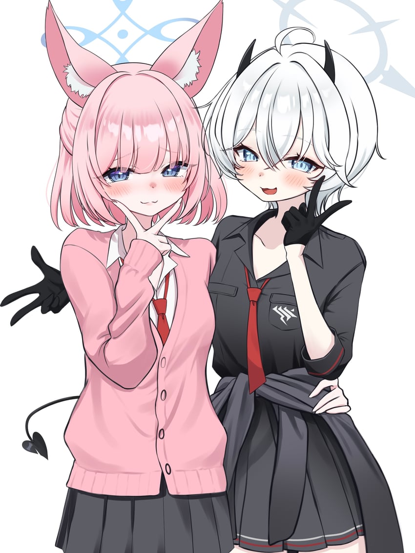 蔚蓝档案、绘里香 (蔚蓝档案)、妮可 (蔚蓝档案) 2名女孩 替换服装 兽耳毛 兽耳 黑色手套