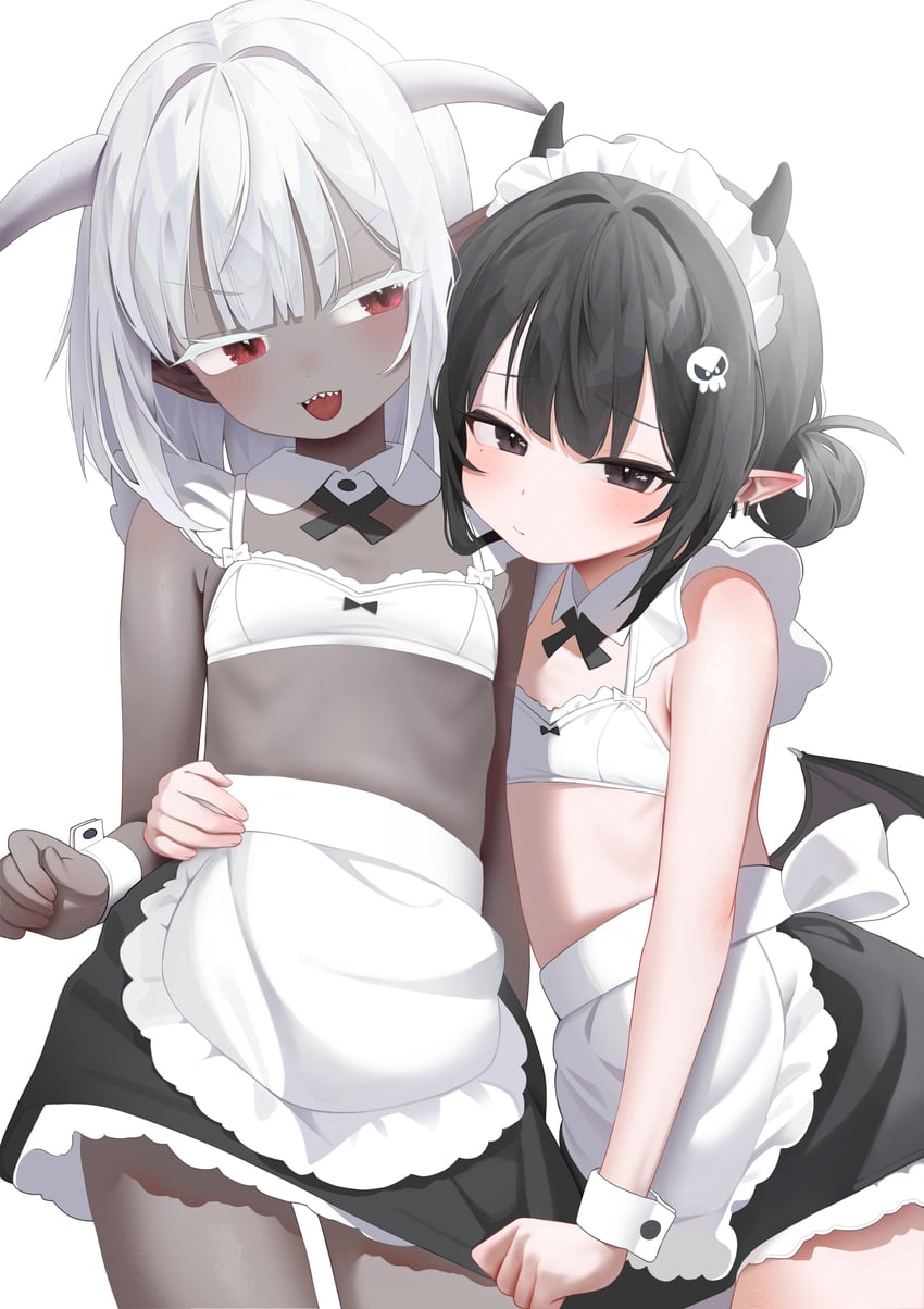 原创 2名女孩 围裙 黑瞳 黑发 黑色裙子