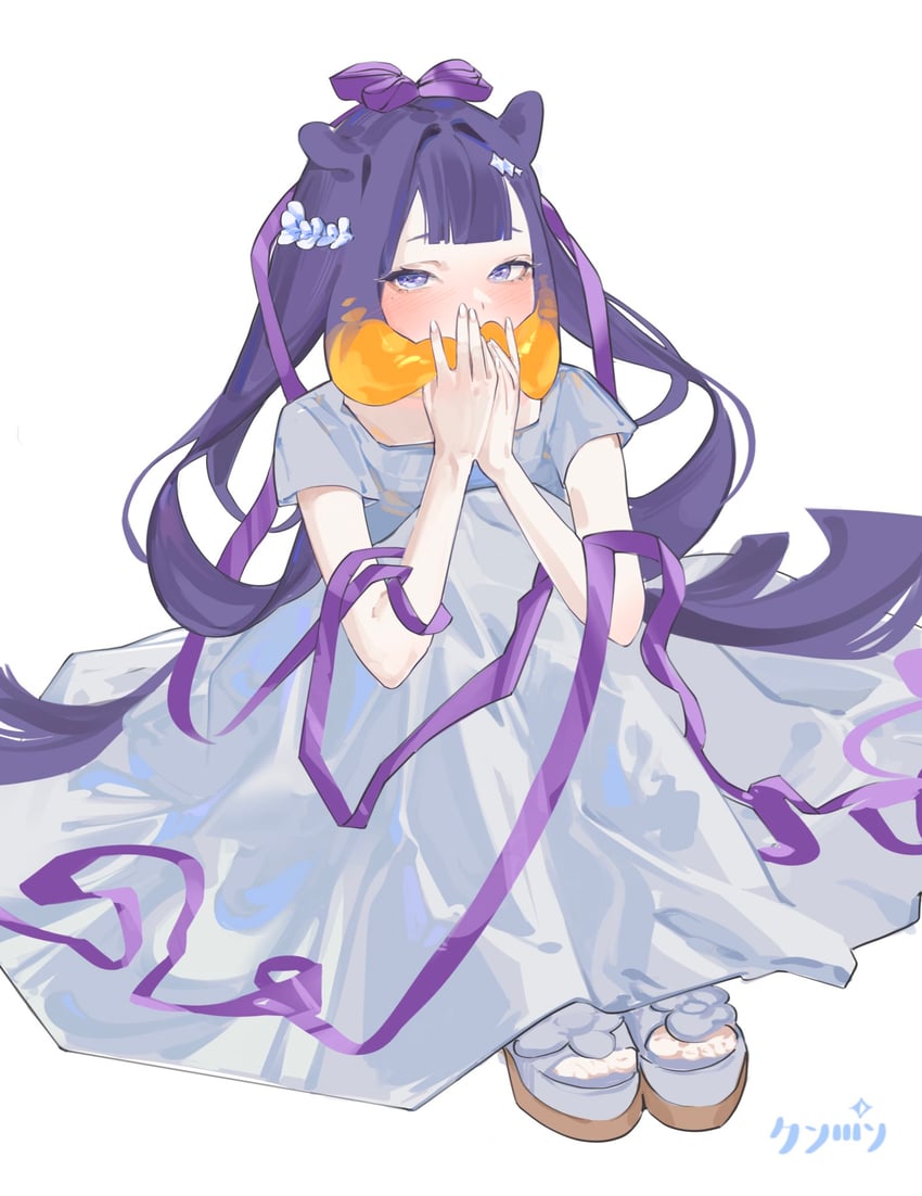 Hololive、Hololive英语、一伊那尔栖 1名女孩 替换服装 脸红 连衣裙 揪住自己的头发