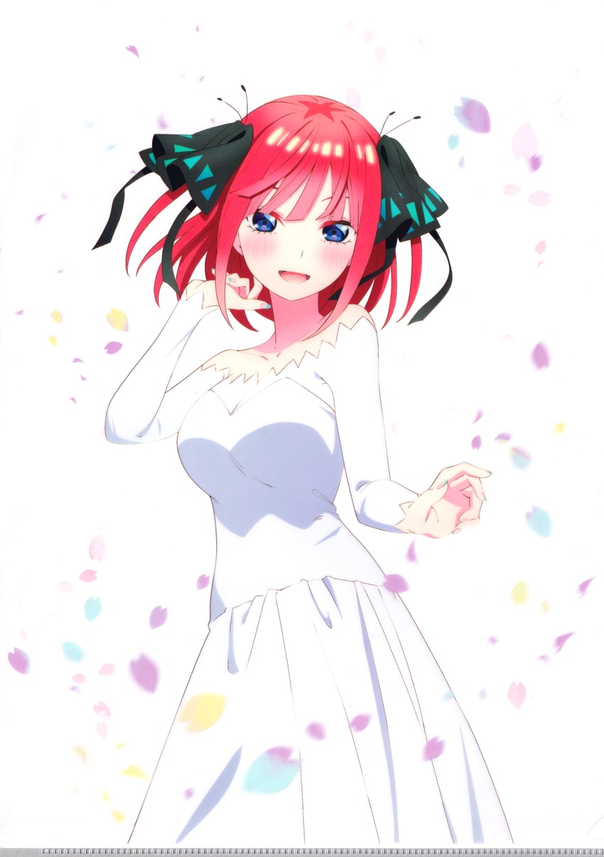 五等分的新娘、中野二乃 1名女孩 赛璐珞上色 蓝眼 脸红 乳房