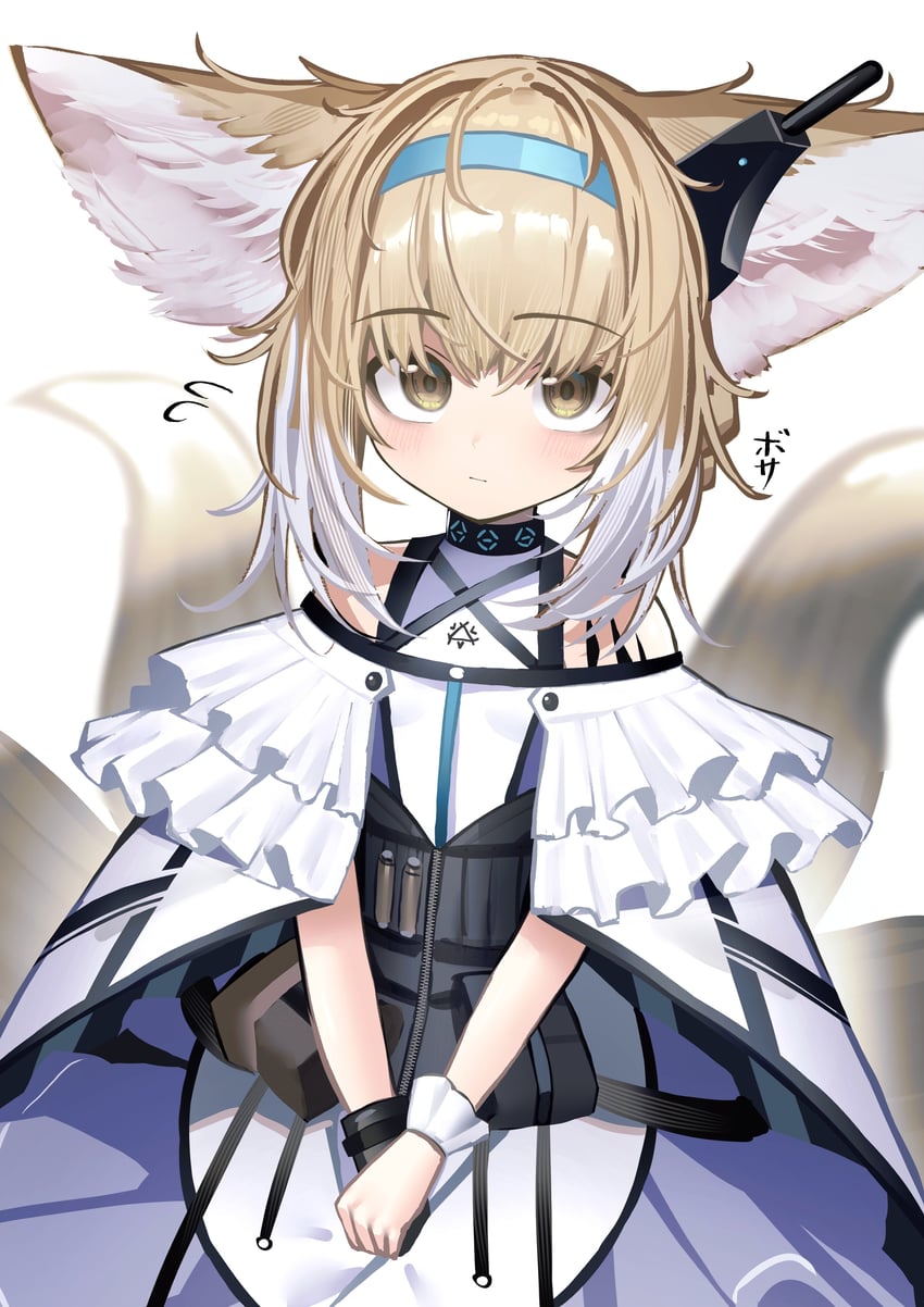 明日方舟、铃兰 (明日方舟) 1名女孩 异色瞳 兽耳 露肩 黑色手套