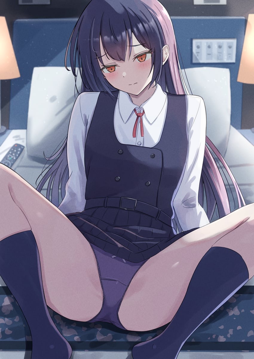 原创 1名女孩 床 腰带 腰带扣 黑色皮带