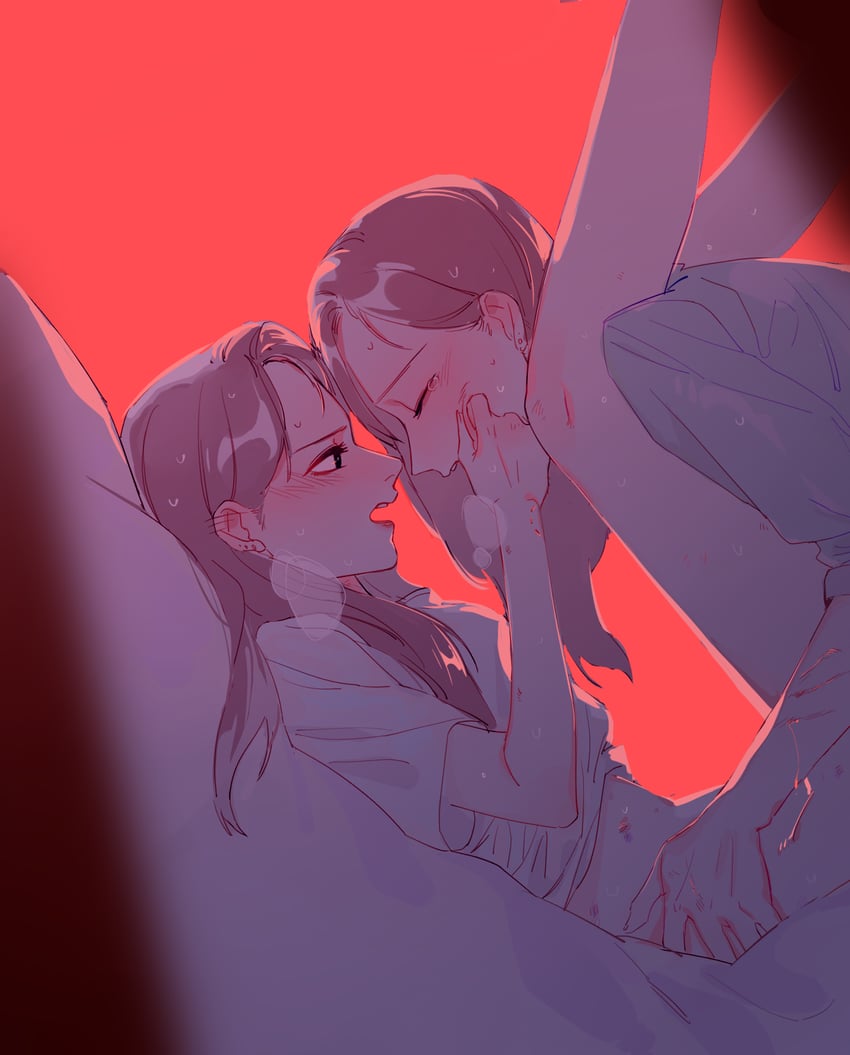 原创 2名女孩 脸红 没穿下装 棕发 捏脸