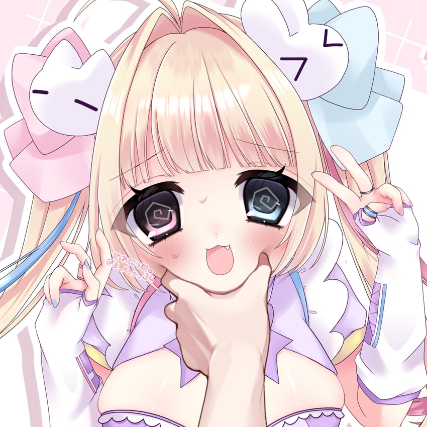 原创 1名女孩 1个其他角色 2000年代风格 猫脸笑 @_@