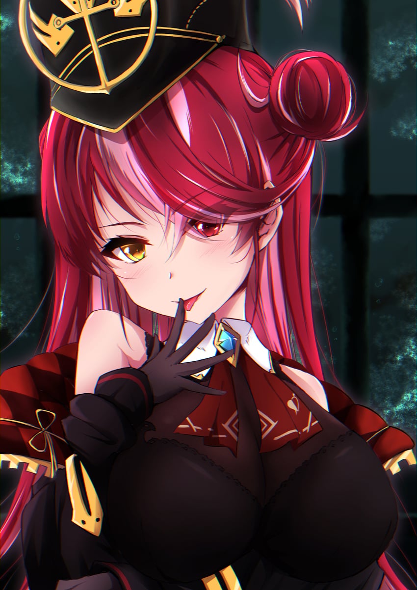 Hololive、宝钟玛琳、宝钟玛琳 (管乐队) 1名女孩 :p 手臂托在乳房下 露肩 黑色夹克
