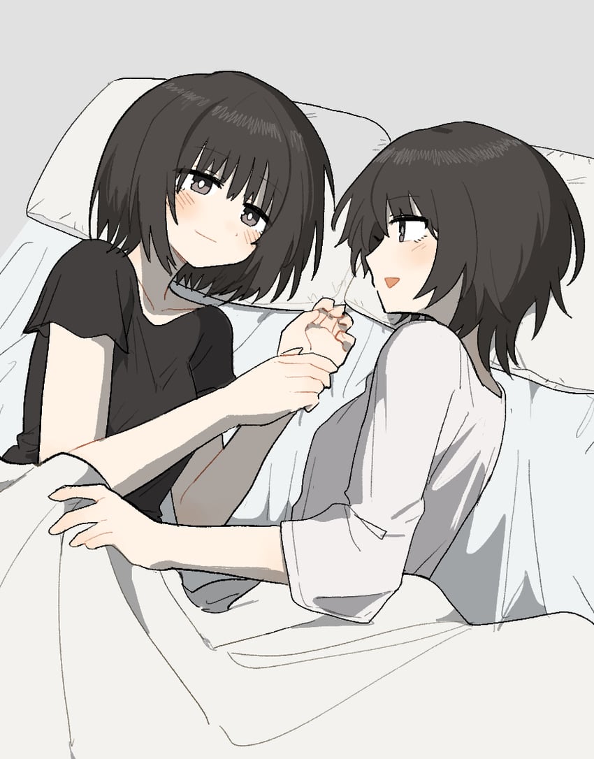 零、零·红蝶、天仓茧 2名女孩 床单 黑衬衫 毯子 波波头