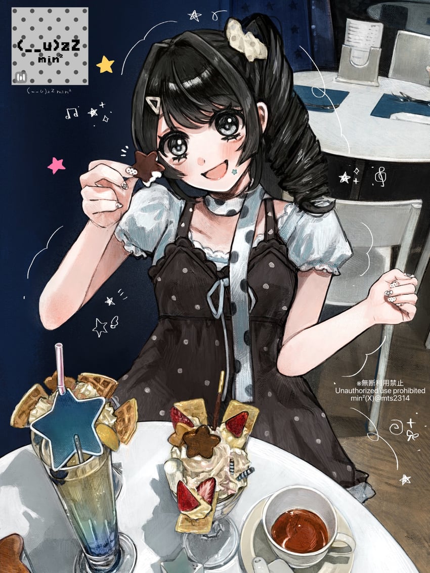 原创 1名女孩 卧蚕 黑发 脸红 棕色连衣裙