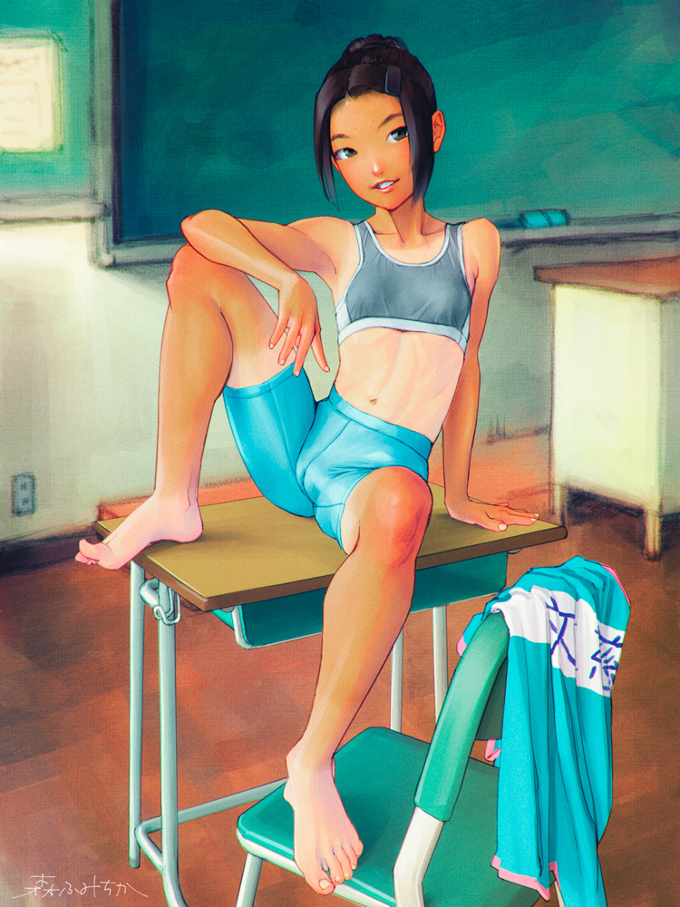 原创 1名女孩 赤脚 骑行裤 黑发 乳房