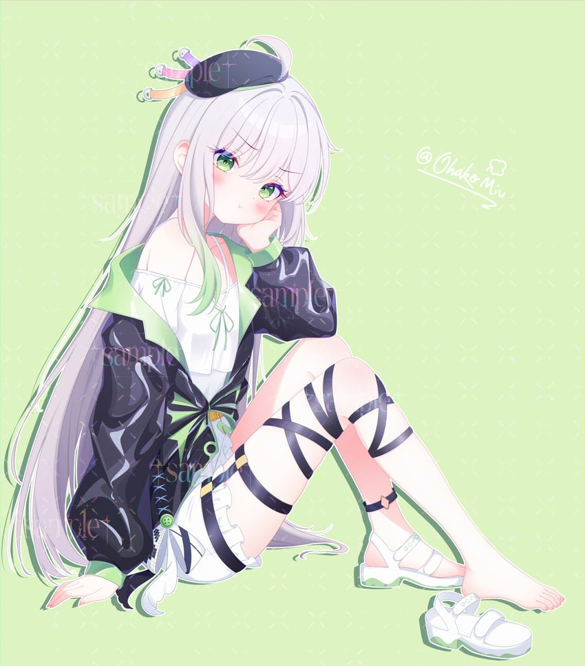 原创 1名女孩 :t 呆毛 黑帽子 黑色夹克