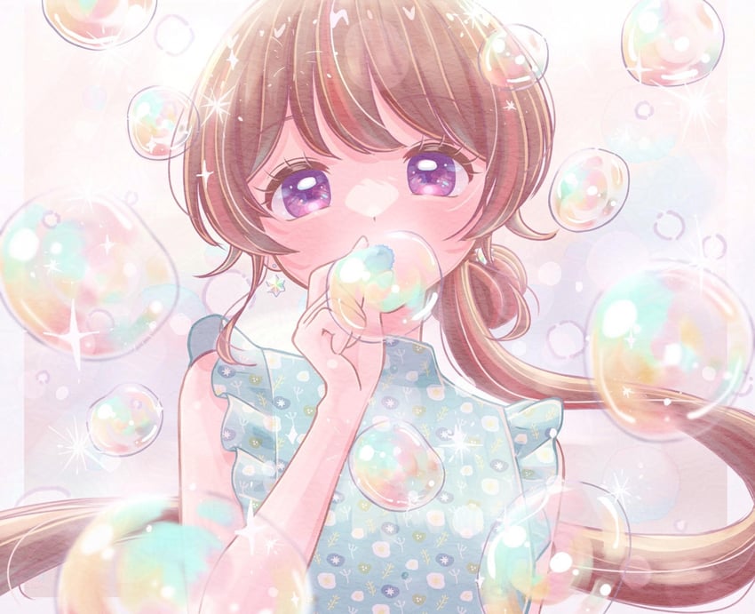 原创 1名女孩 裸臂 吹泡泡 蓝色衬衫 脸红