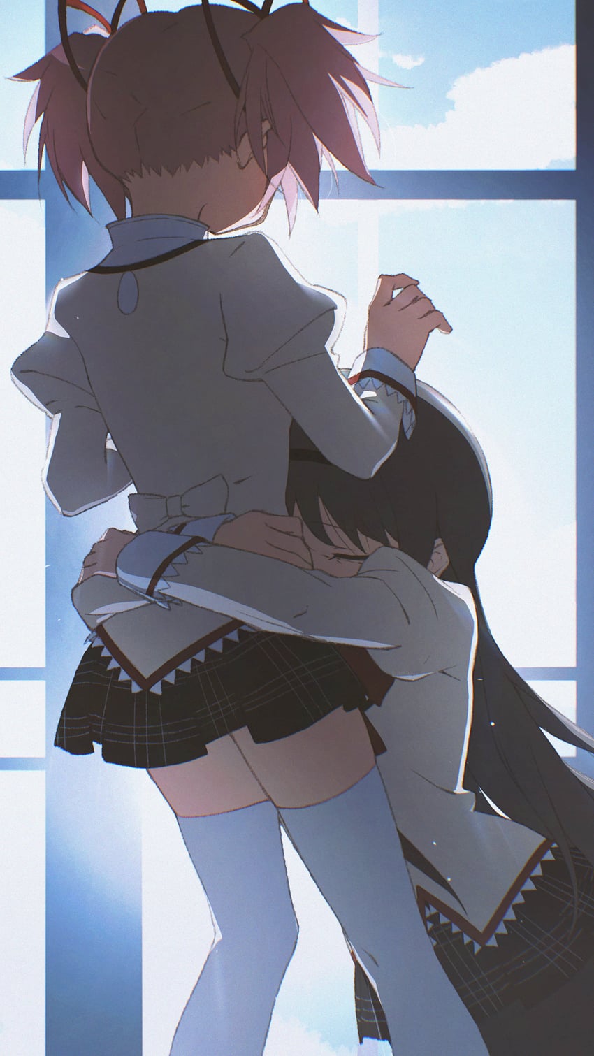 魔法少女小圆、晓美焰、鹿目圆 2名女孩 后背蝴蝶结 黑发 黑色连裤袜 黑色裙子