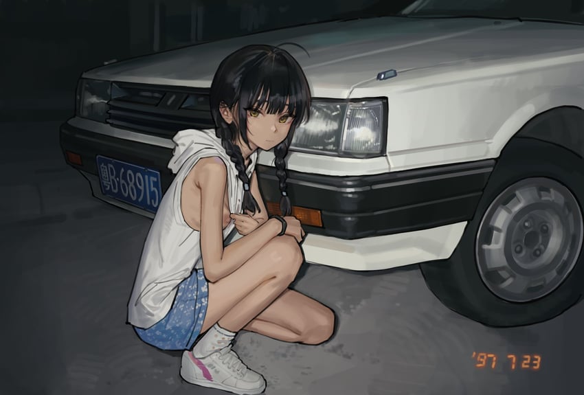 原创 1名女孩 黑发 蓝色短裤 辫子 乳房