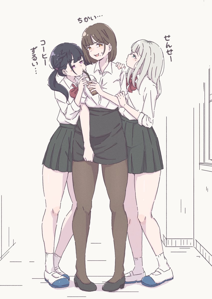 原创 3人女子 黑发 黑鞋 黑色裙子 金发