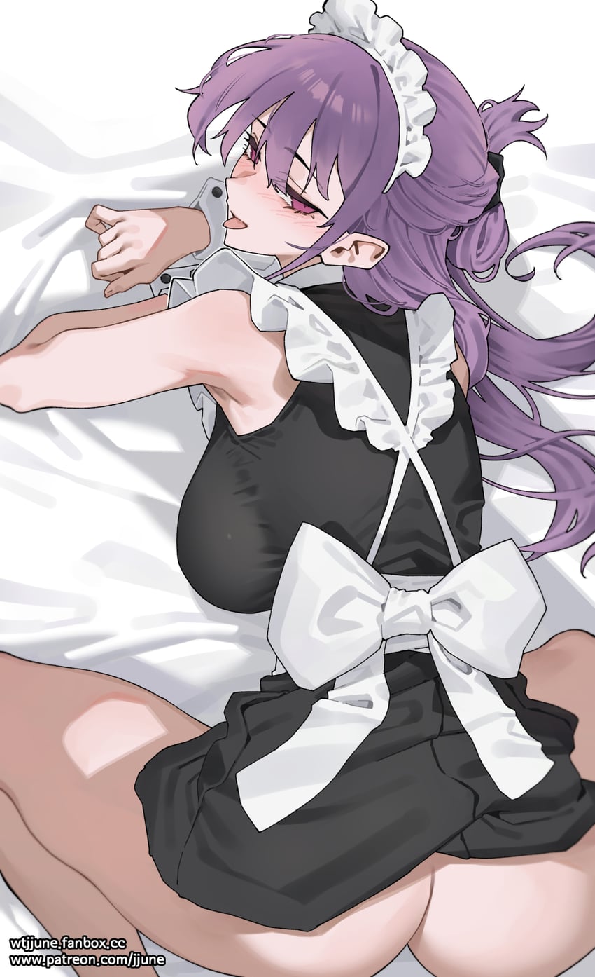 原创 1名女孩 屁股 床单 黑衬衫 脸红