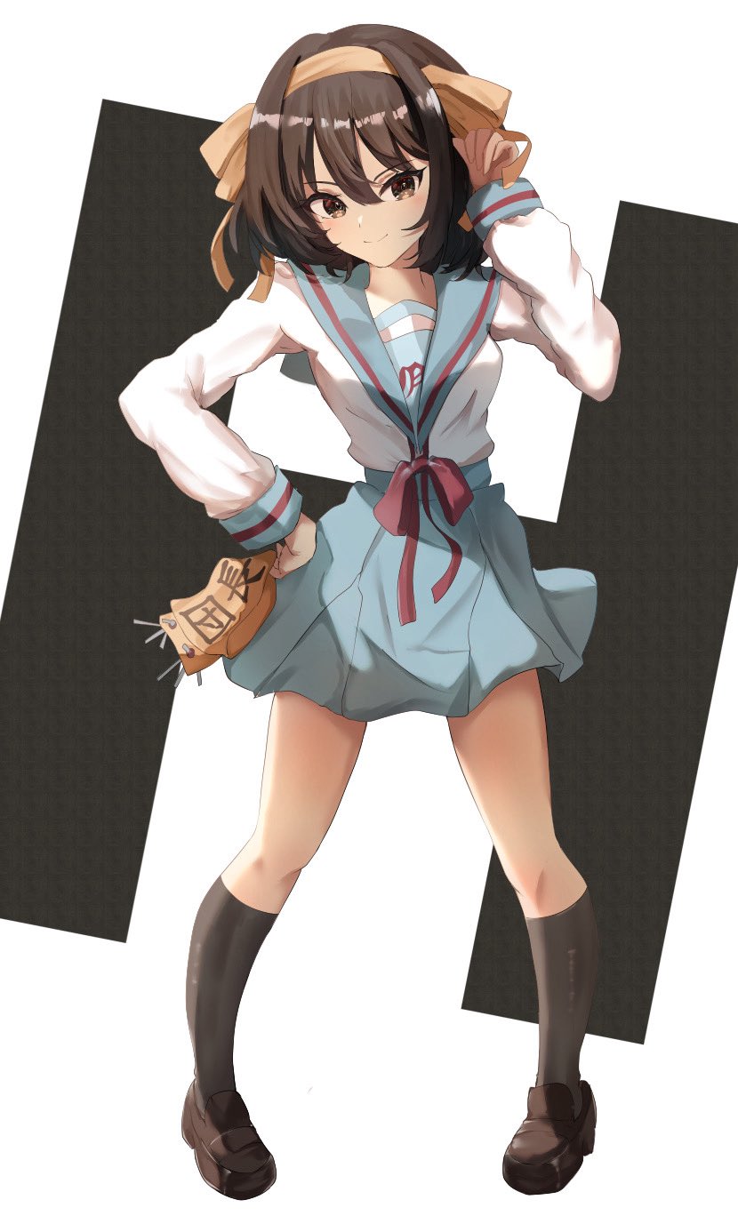 凉宫春日的忧郁、凉宫春日 1名女孩 臂章 黑袜 蓝色水手领 蓝裙子