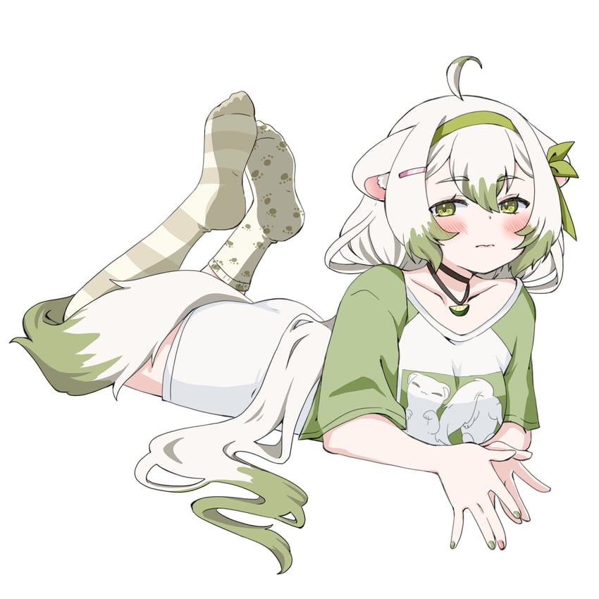 Vinesauce、Limealicious、Limealicious (舒适) 1名女孩 猫嘴脸 呆毛 兽耳 不对称腿部穿着