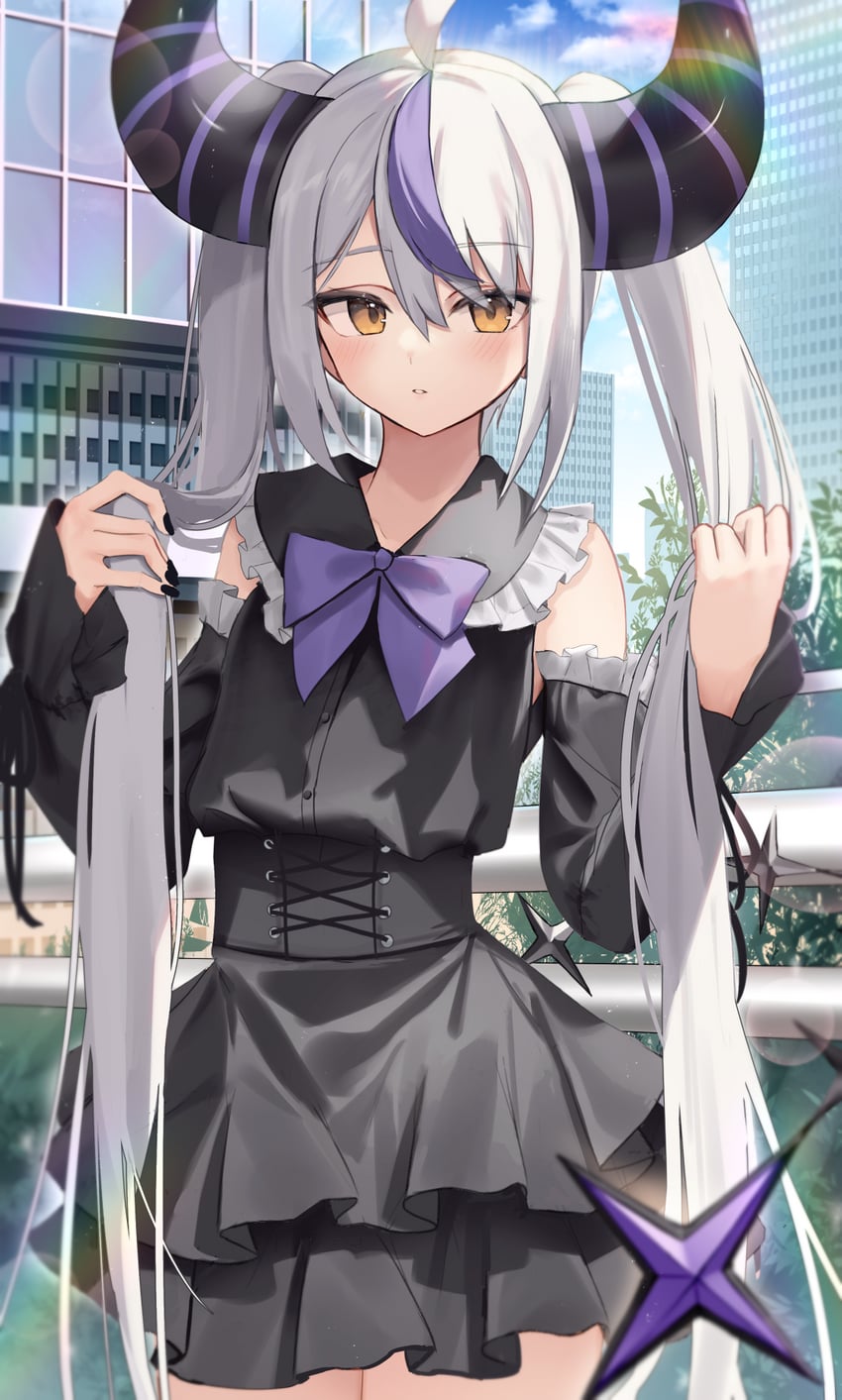 Hololive、拉普拉斯·达克尼斯 1名女孩 呆毛 黑色连衣裙 黑角 蝴蝶结