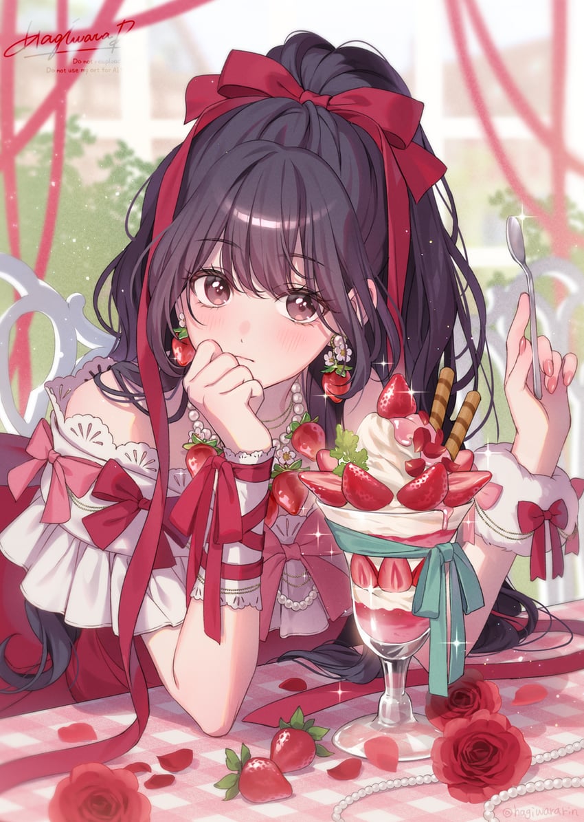 原创 1名女孩 露肩 黑发 模糊 脸红