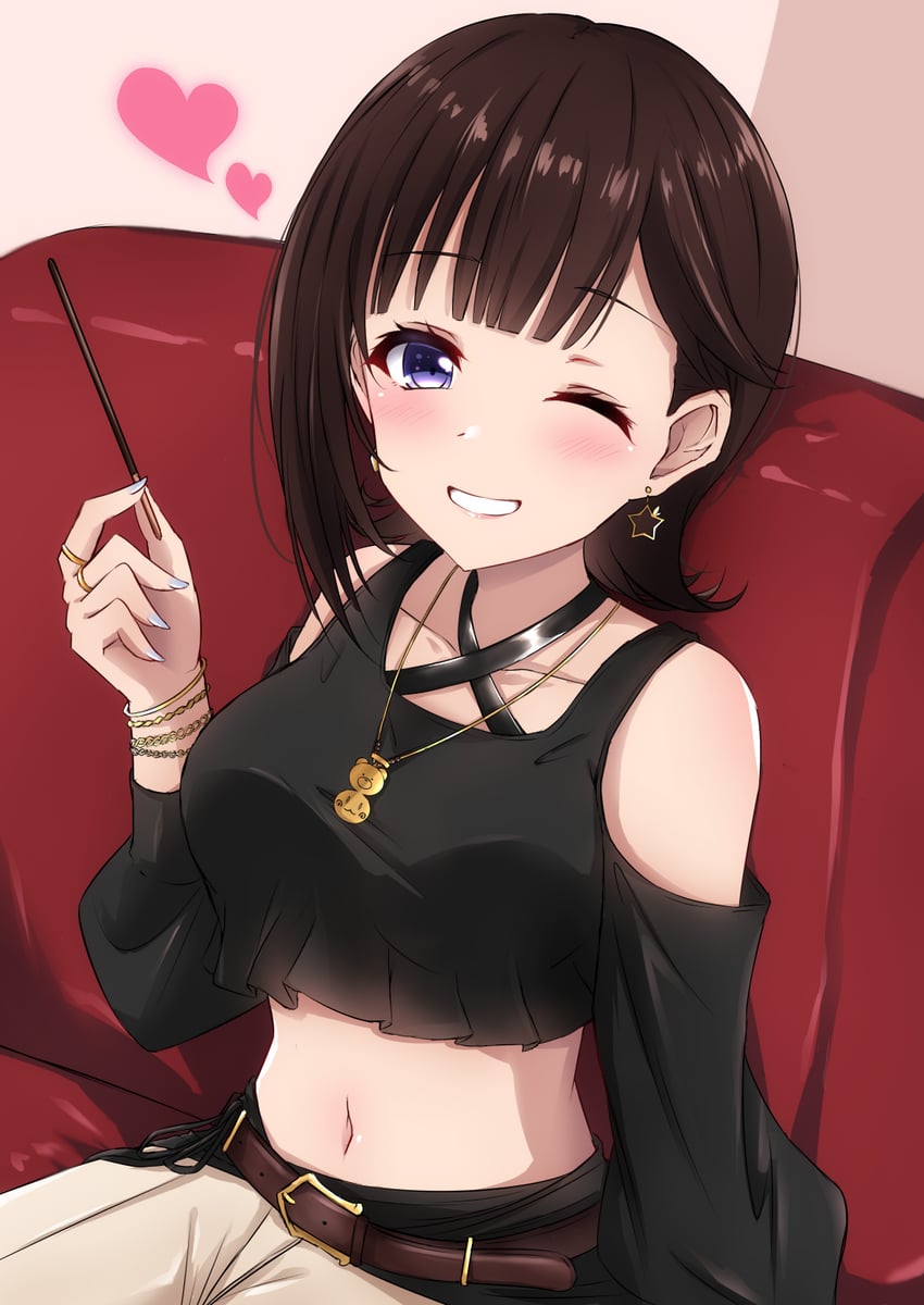 Hololive、时乃空、时乃空 (第八套服装) 1名女孩 发型长度变动 (更短) 黑衬衫 蓝色指甲 棕发