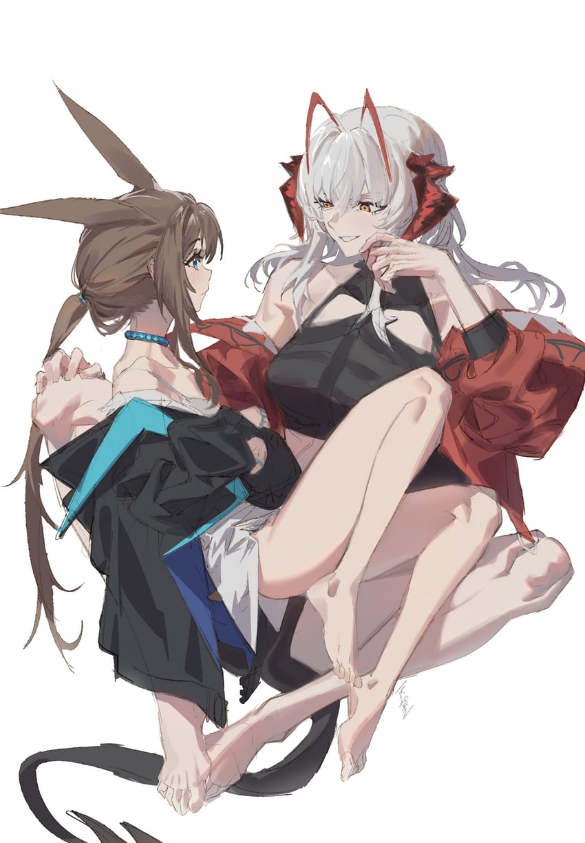 明日方舟、阿米娅 (明日方舟)、W (明日方舟) 2名女孩 兽耳 呆毛 裸腿 赤脚