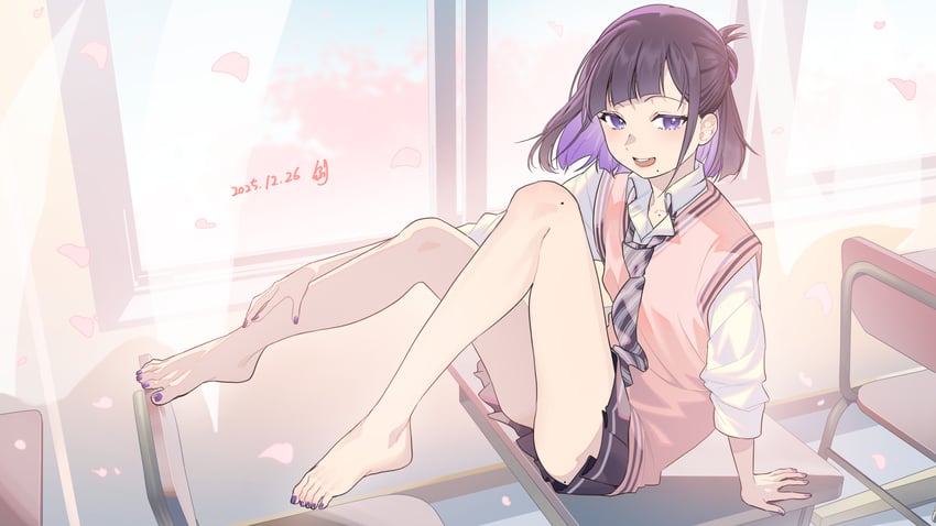 个人势虚拟主播、shionari hime 1名女孩 手臂支撑 赤脚 黑发 黑色裙子