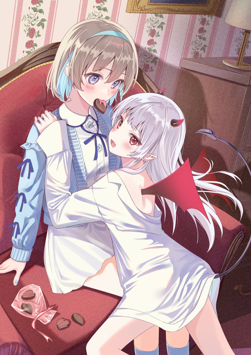 原创 2名女孩 :D 蓝色针织衫 蓝眼 脸红