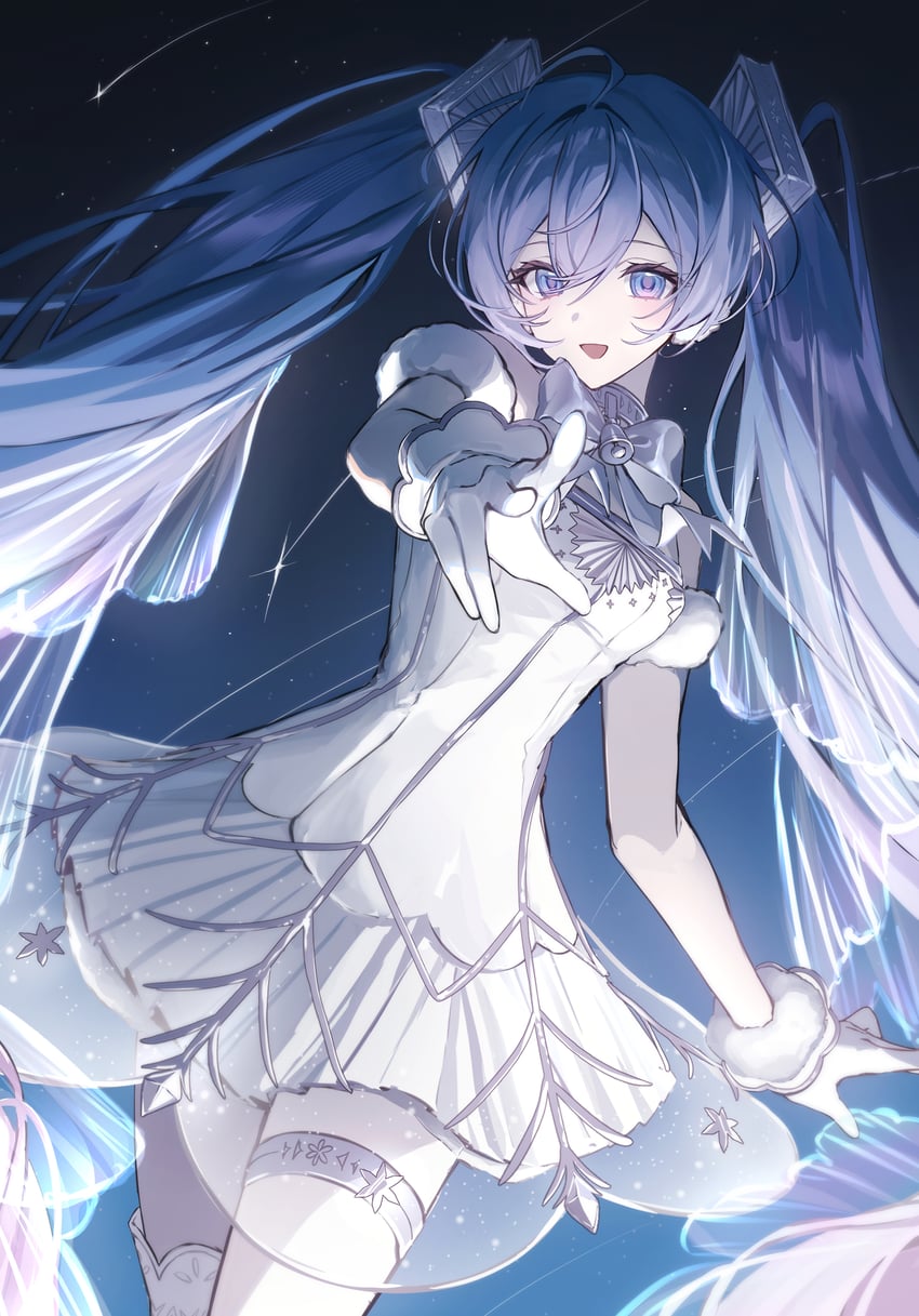 初音未来交响乐、VOCALOID、留声机未来 (初音未来) 1名女孩 呆毛 不对称腿部穿着 露肩 乳房