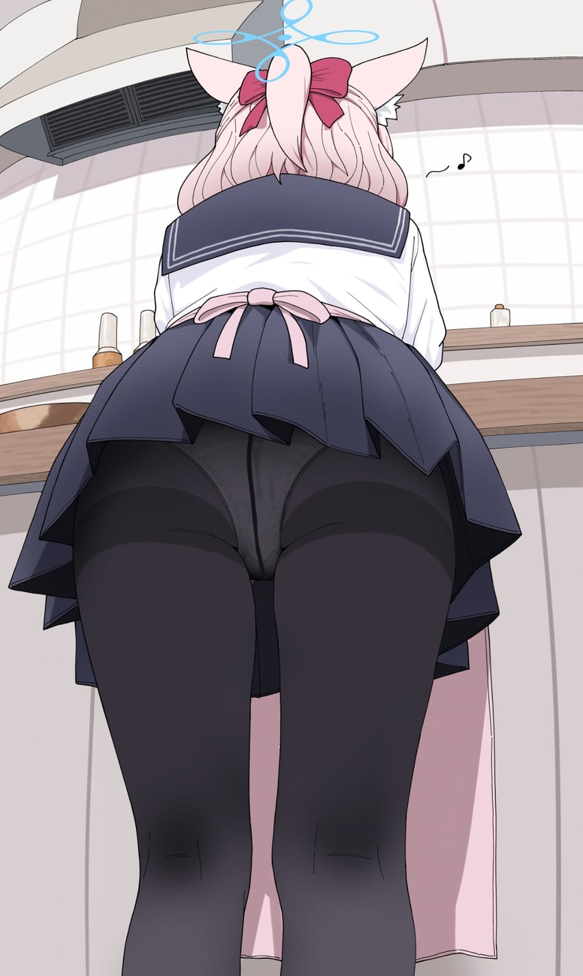 蔚蓝档案、妮可 (蔚蓝档案) 1名女孩 兽耳毛 兽耳 围裙 屁股