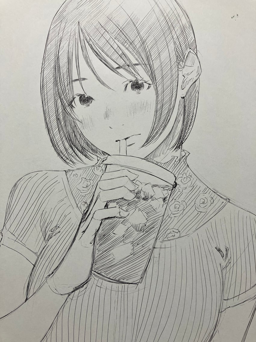 原创 1名女孩 手臂放在侧边 碎刘海 闭嘴 杯子
