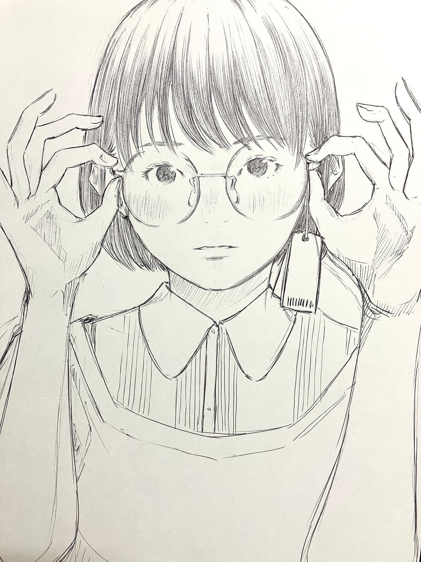 原创 1名女孩 调整眼镜 碎刘海 闭嘴 有领衬衫