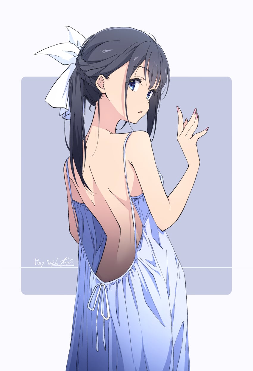 原创、Monai 酱 (仁井学) 1名女孩 屁股 裸背 黑发 蓝色连衣裙