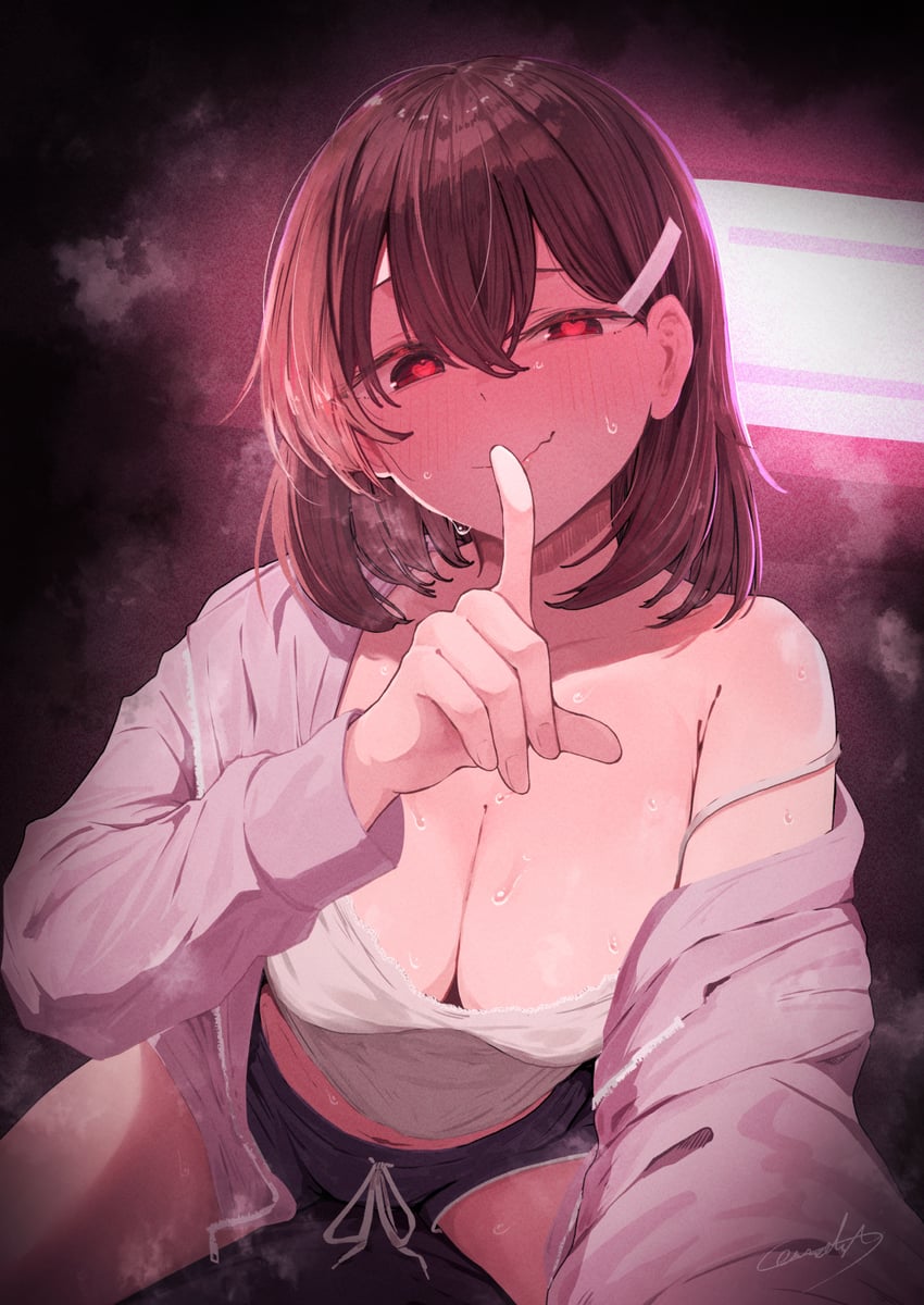 原创 1名女孩 露肩 黑色短裤 脸红 乳房