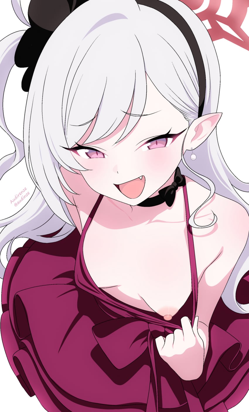 蔚蓝档案、睦月 (蔚蓝档案)、浅黄睦月 (礼服) (蔚蓝档案) 1名女孩 黑色发带 乳房 拉扯衣服 连衣裙