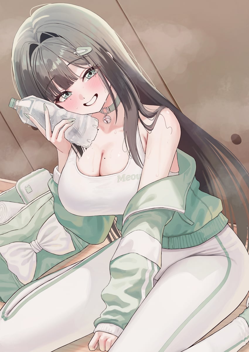 胜利女神：妮姬、薄荷 (妮姬) 1名女孩 铃铛 黑发 瓶子 乳房