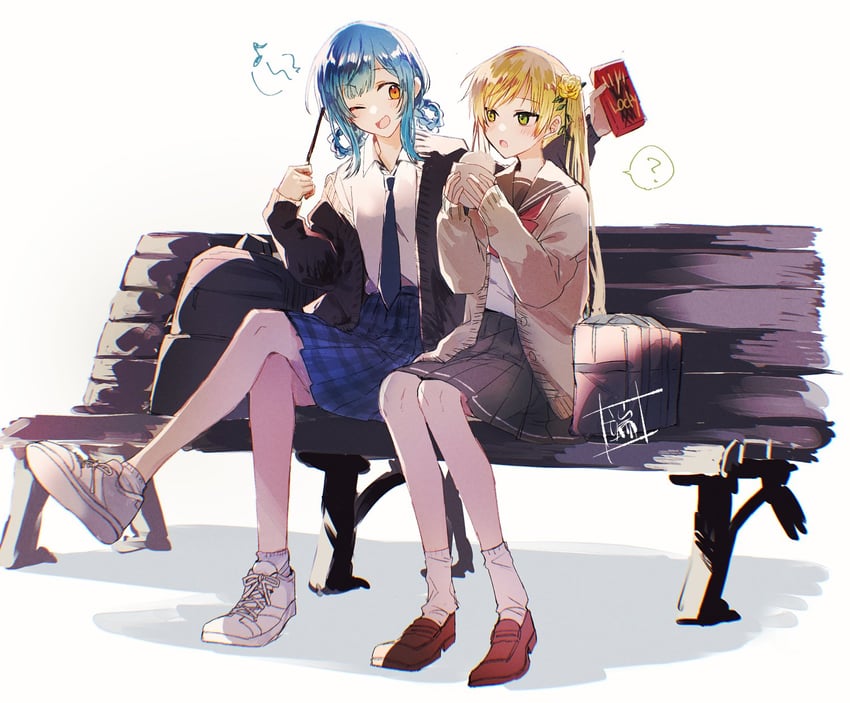 魔法少女的小镇审判、立花雪莉、外能范奈 2名女孩 长椅 黑色水手领 黑色裙子 金发
