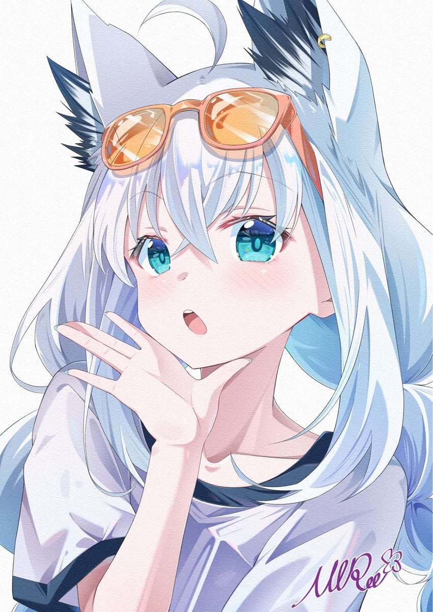 Hololive、白上吹雪 1名女孩 呆毛 替换服装 兽耳毛 兽耳穿孔