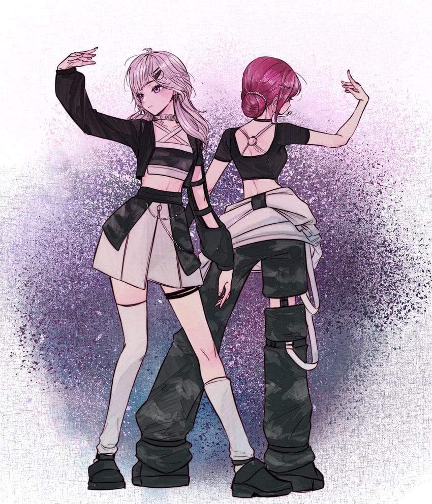 异世界偶像、WAKTAverse、Ine (VTuber) 2名女孩 露肩设计 不对称服装 不对称腿部穿着 不对称裤子