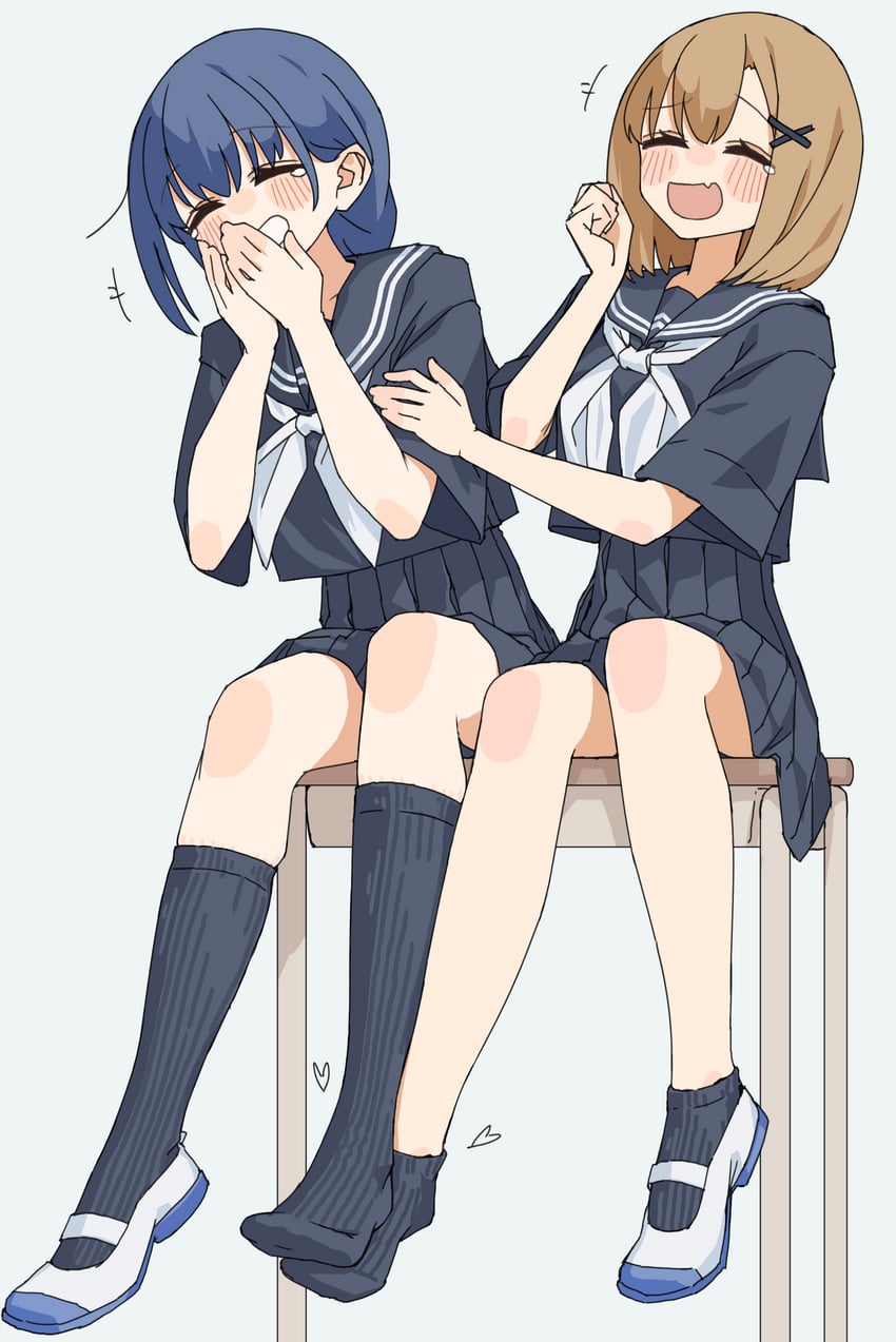 原创 +++ 2名女孩 :D 微笑 短袜
