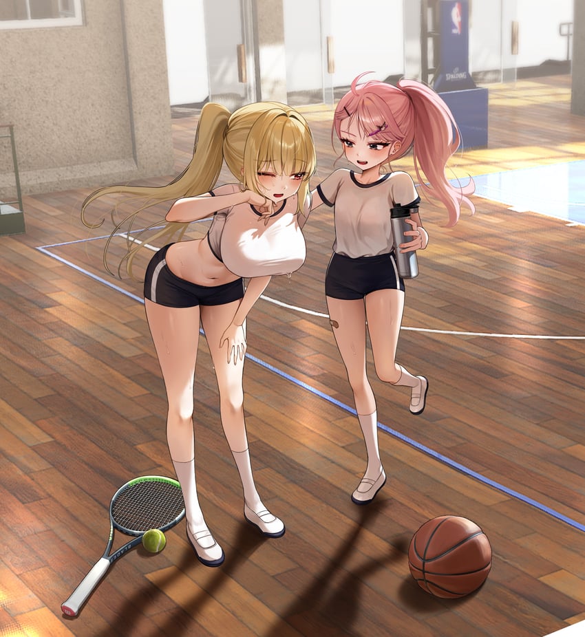 原创 2名女孩 呆毛 球 篮球 篮球场