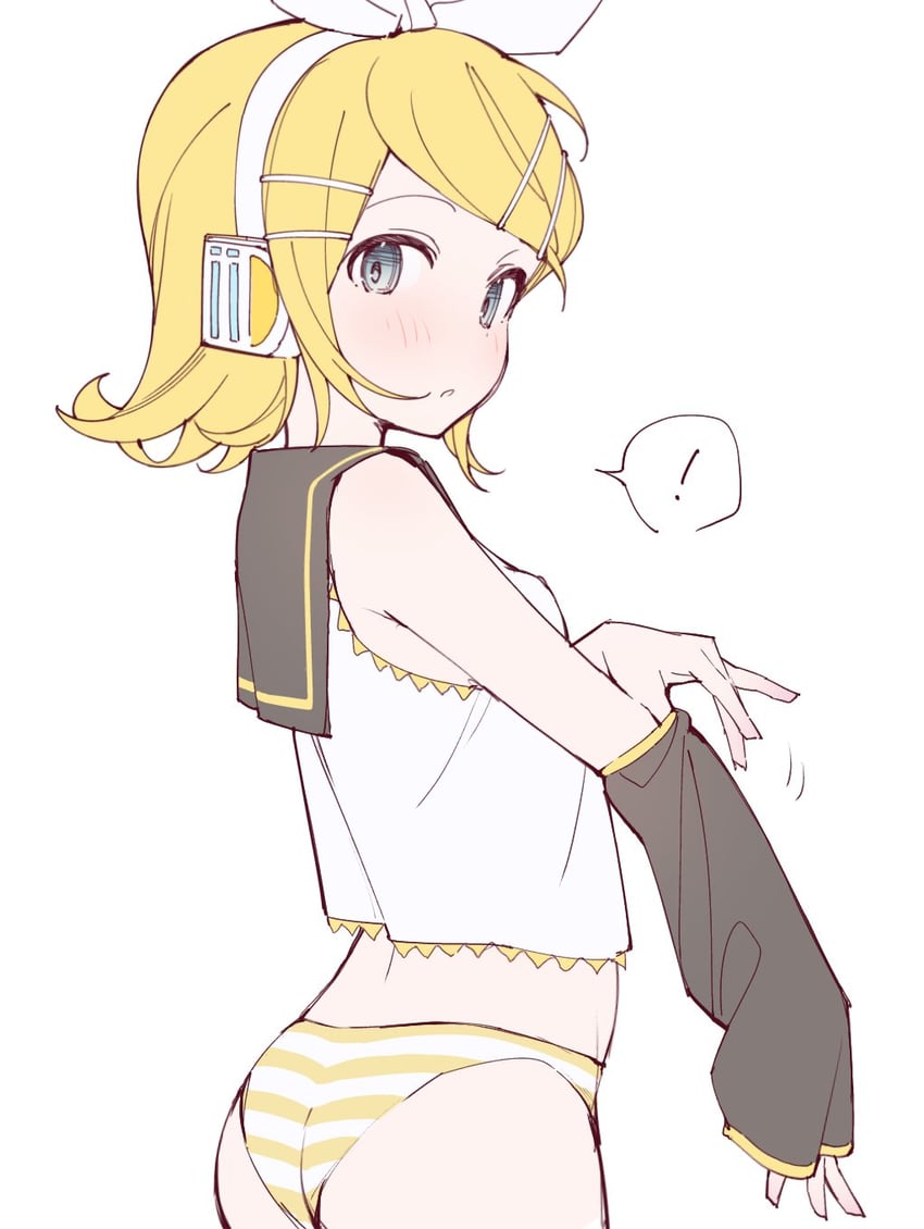 VOCALOID、镜音铃 ! 1名女孩 屁股 黑色水手领 黑色袖子