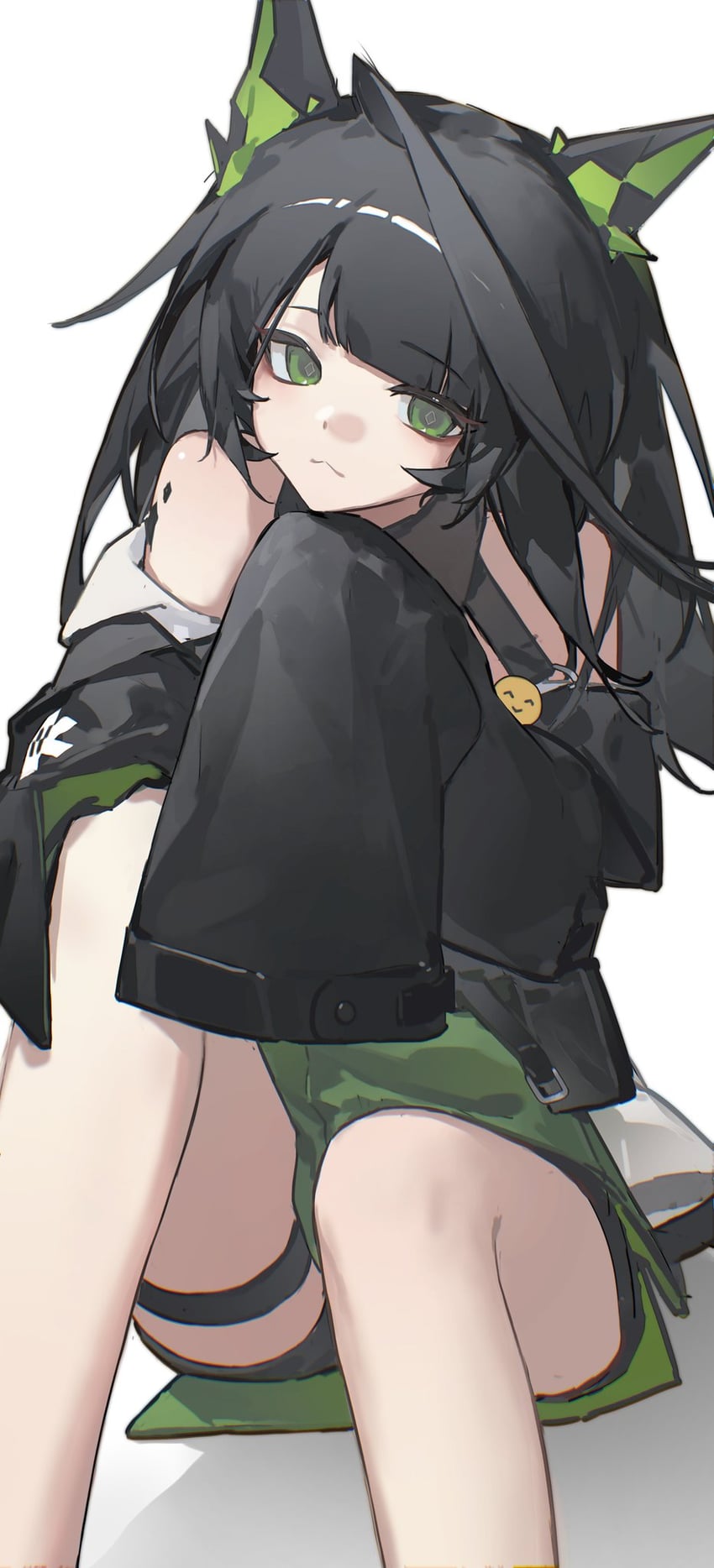 明日方舟、Mon3tr (明日方舟) 1名女孩 兽耳 黑发 黑衬衫 黑色袖子