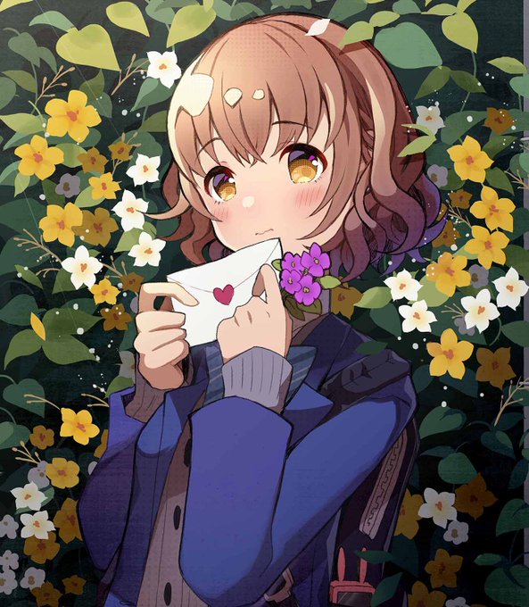 原创 1名女孩 背包 包 蓝色夹克 脸红