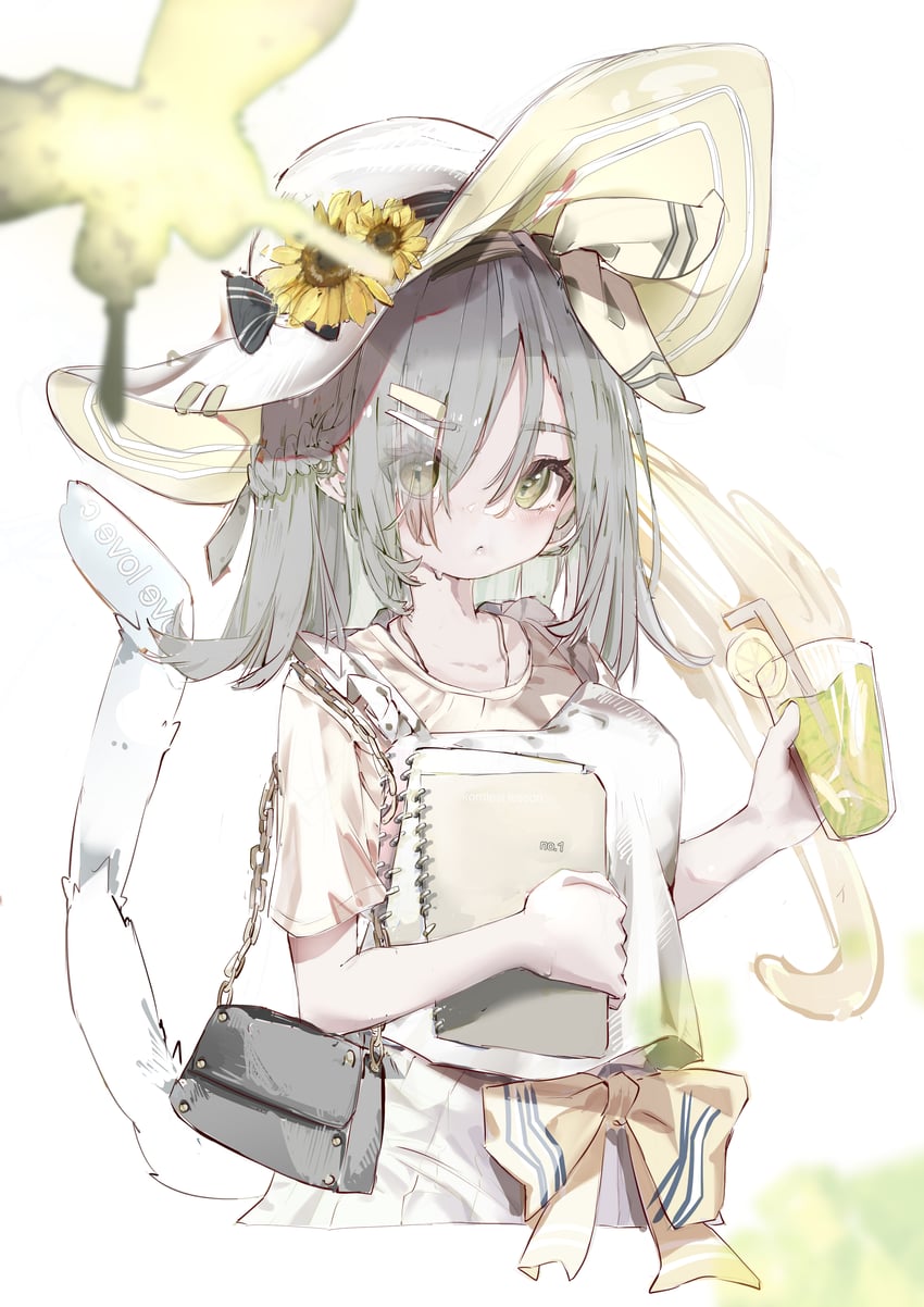 原创 1名女孩 包 蝴蝶结 花 灰发